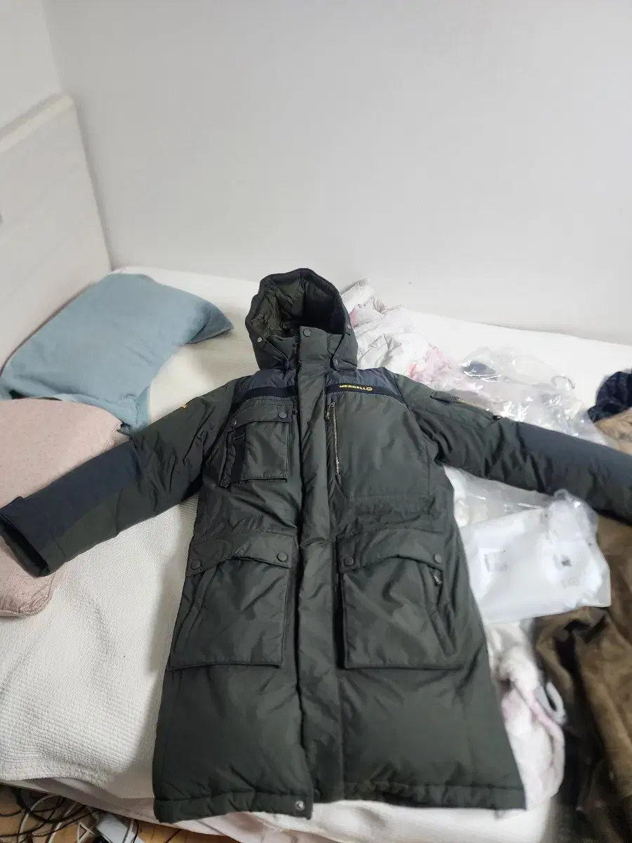 thumbnail-0